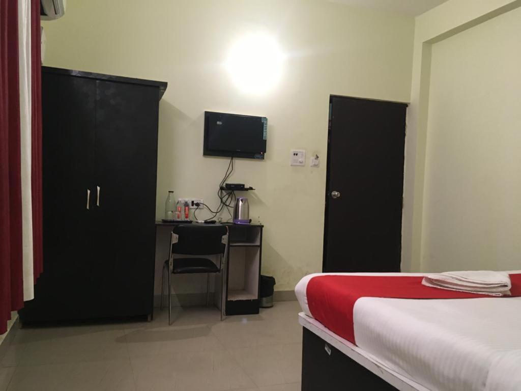 Hotel Yug Residency 瓦拉纳西 外观 照片