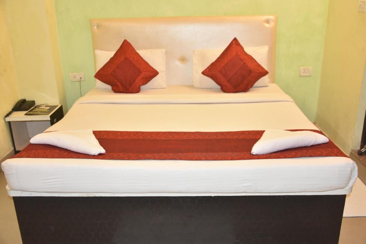 Hotel Yug Residency 瓦拉纳西 外观 照片