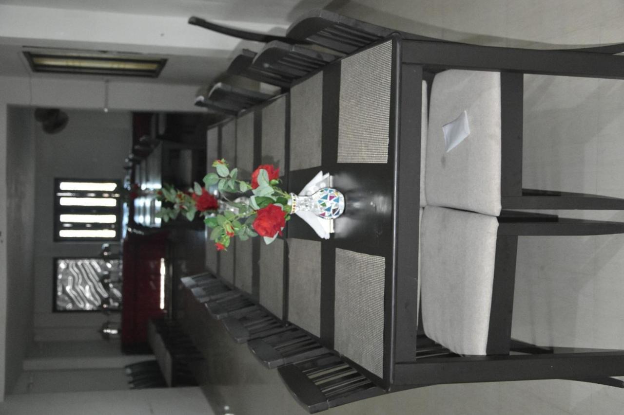 Hotel Yug Residency 瓦拉纳西 外观 照片